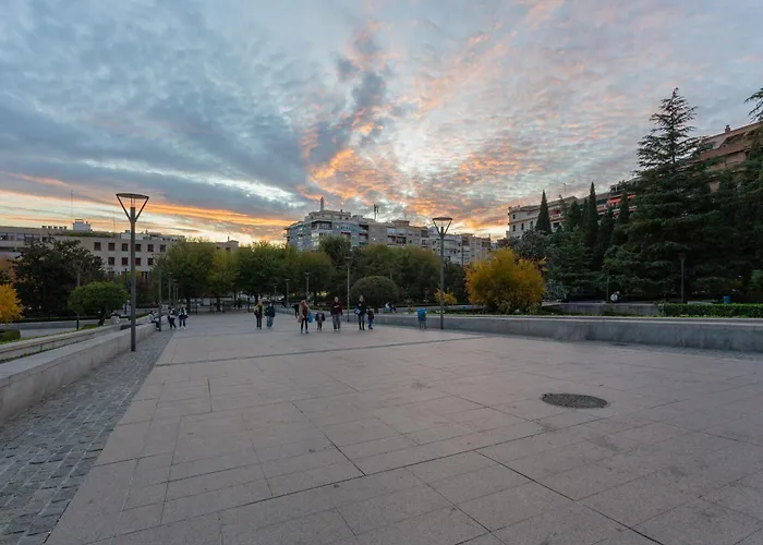 Centro De Granada, Cerca De La Catedral *